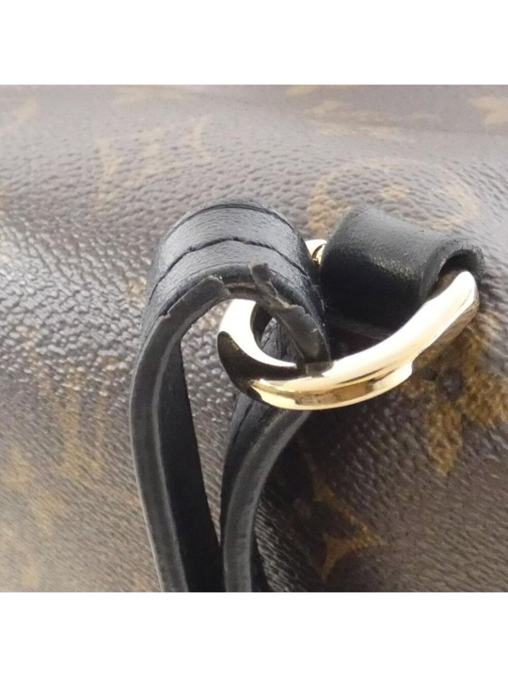 Louis Vuitton Monogram Montsouris PM Backpack - Picture 6 of 10